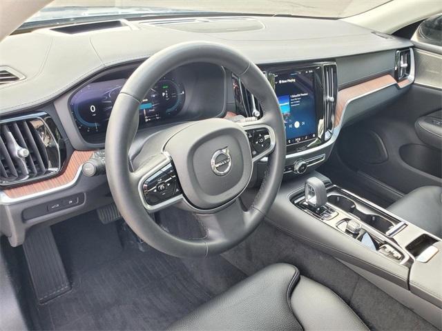 Photo of 2024 Denim Blue Metallic Volvo S60 Recharge Plug-In Hybrid