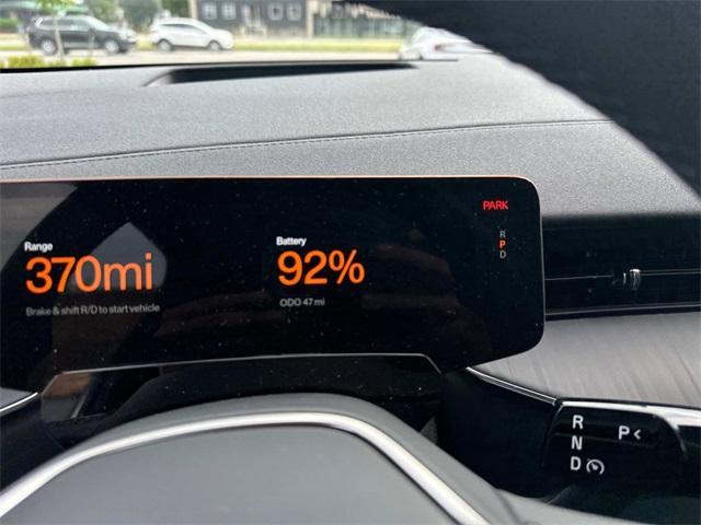Photo of 2025 Snow Metallic Polestar 3