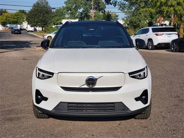 Photo of 2023 Crystal White Metallic Volvo XC40 Recharge Pure Electric