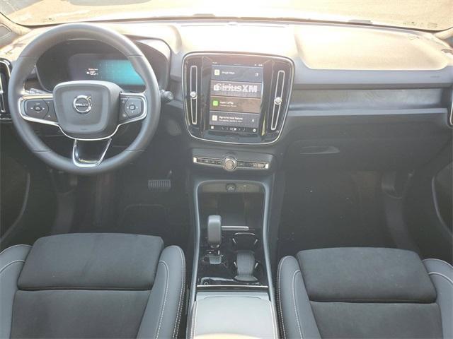 Photo of 2023 Crystal White Metallic Volvo XC40 Recharge Pure Electric
