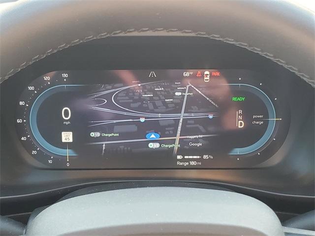 Photo of 2023 Crystal White Metallic Volvo XC40 Recharge Pure Electric