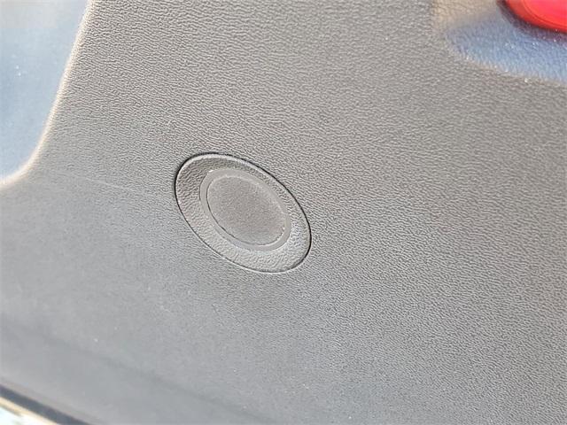 Photo of 2023 Crystal White Metallic Volvo XC40 Recharge Pure Electric