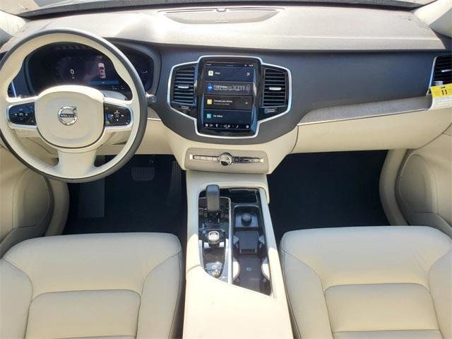 Photo of 2025 Onyx Black Metallic Volvo XC90 Plug-In Hybrid