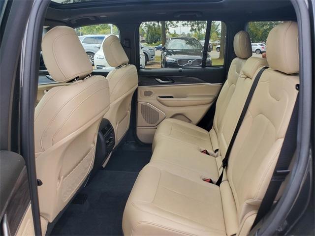 Photo of 2023 Rocky Mountain Pearlcoat Jeep Grand Cherokee 4xe