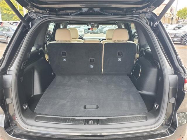 Photo of 2023 Rocky Mountain Pearlcoat Jeep Grand Cherokee 4xe