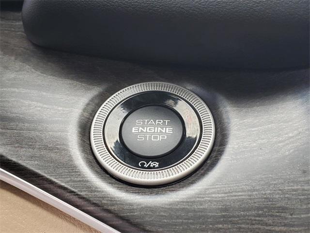 Photo of 2023 Rocky Mountain Pearlcoat Jeep Grand Cherokee 4xe