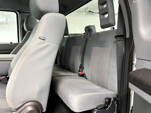 Photo of 2016 Oxford White Ford F-250