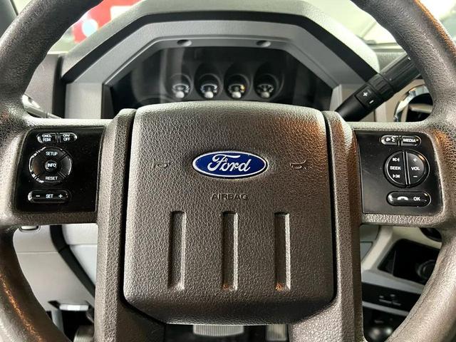 Photo of 2016 Oxford White Ford F-250