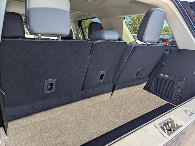 Photo of 2025 Dark Ford Expedition