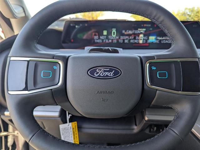 Photo of 2025 Dark Ford Expedition