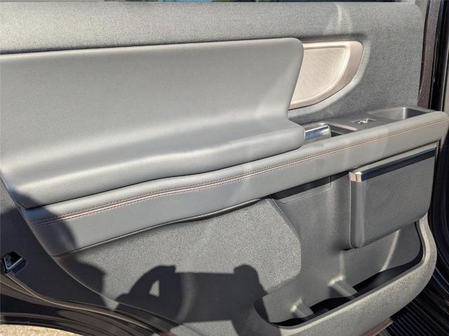 Photo of 2025 Dark Ford Expedition