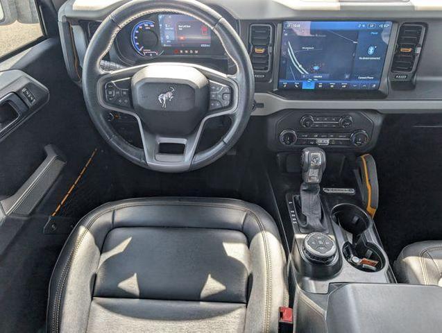 Photo of 2022 Green Ford Bronco