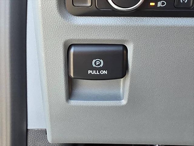 Photo of 2022 White Ford F-150