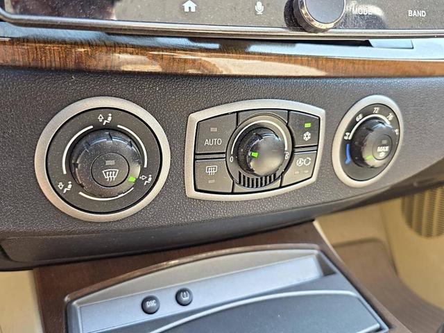 Photo of 2004 Gold BMW Z4
