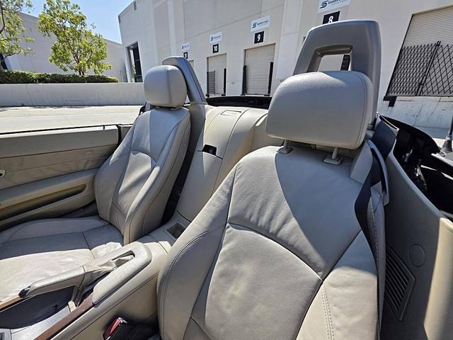 Photo of 2004 Gold BMW Z4