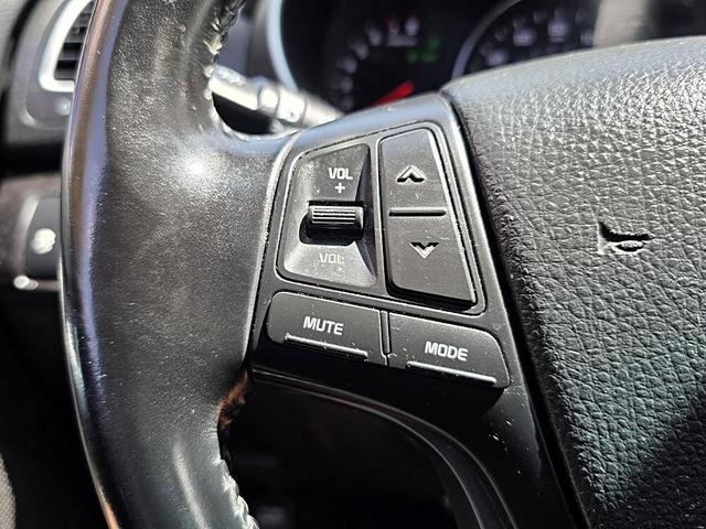 Photo of 2014 Snow White Pearl Kia Sorento