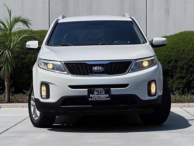 Photo of 2014 Snow White Pearl Kia Sorento