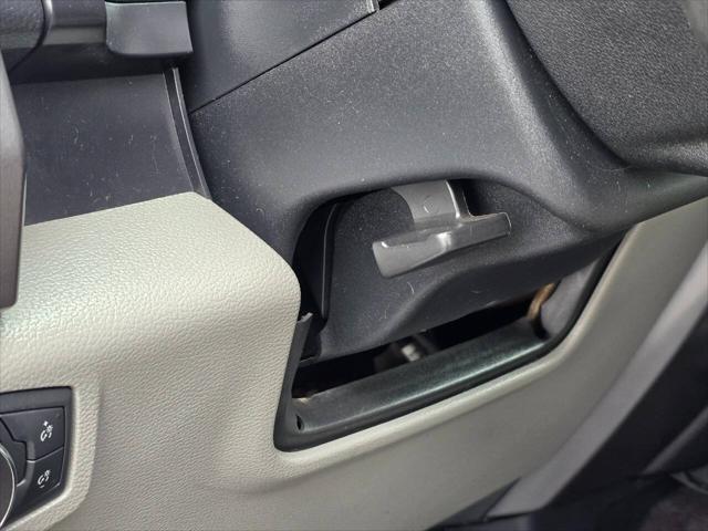 Photo of 2016 Oxford White Ford F-150