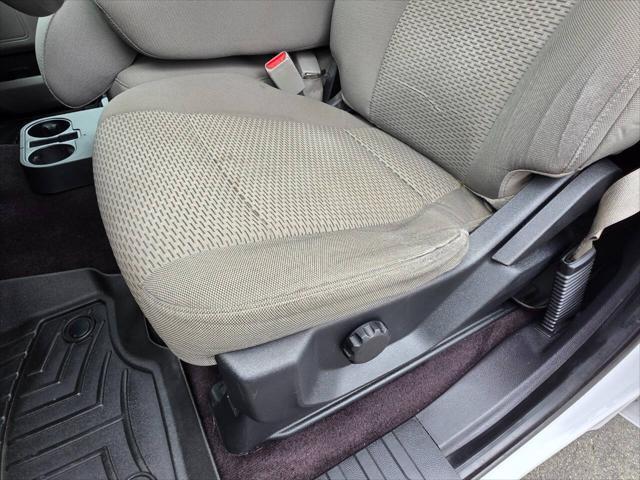 Photo of 2016 Oxford White Ford F-150