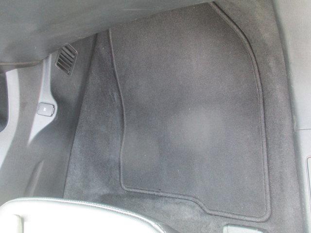 Photo of 2022 Oxford White Ford Edge