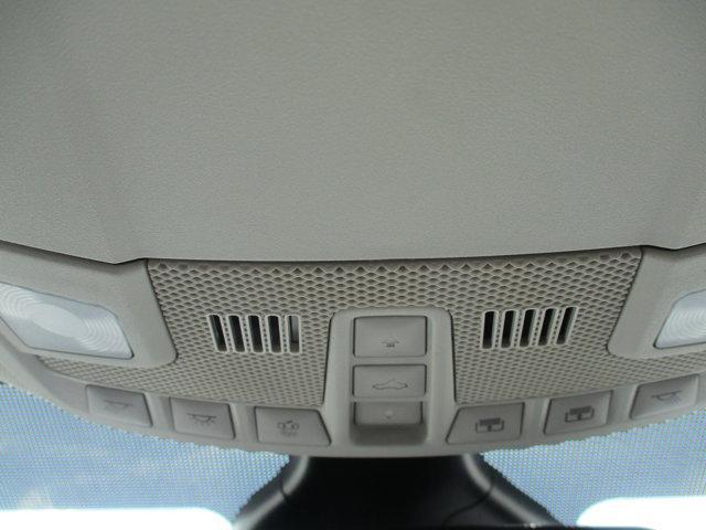 Photo of 2022 Oxford White Ford Edge