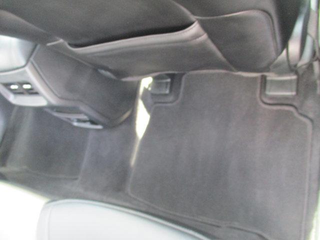 Photo of 2022 Oxford White Ford Edge