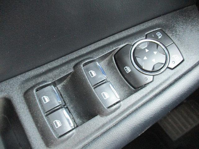 Photo of 2022 Oxford White Ford Edge