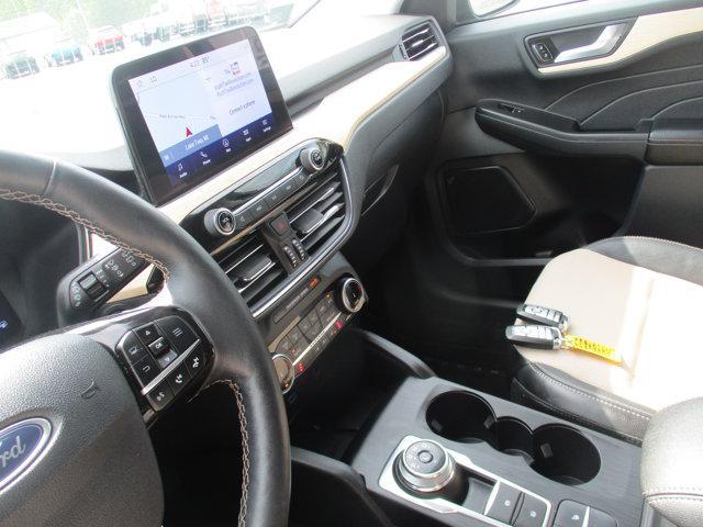 Photo of 2022 Blue Ford Escape