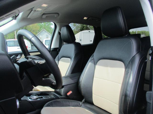 Photo of 2022 Blue Ford Escape