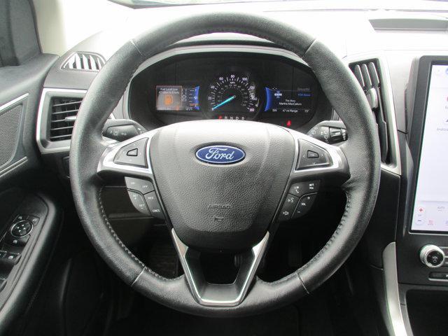 Photo of 2022 Forged Green Metallic Ford Edge