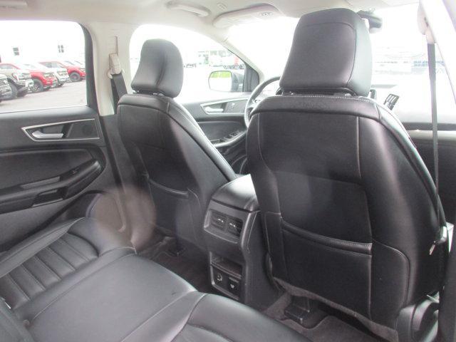 Photo of 2022 Forged Green Metallic Ford Edge