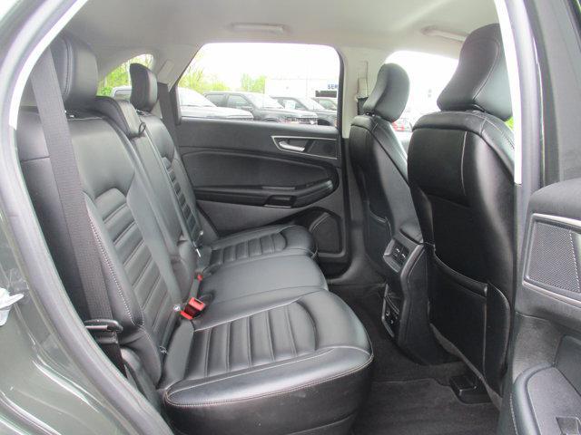Photo of 2022 Forged Green Metallic Ford Edge