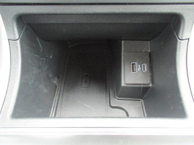 Photo of 2022 Forged Green Metallic Ford Edge