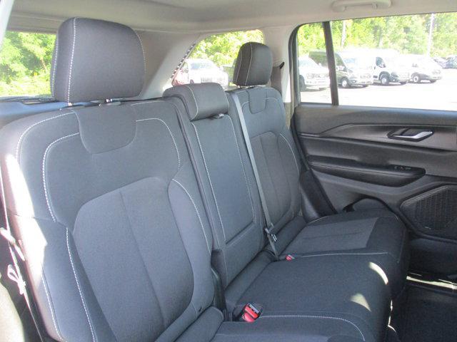 Photo of 2023 Baltic Gray Metallic Clearcoat Jeep Grand Cherokee