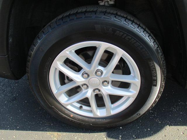 Photo of 2023 Baltic Gray Metallic Clearcoat Jeep Grand Cherokee