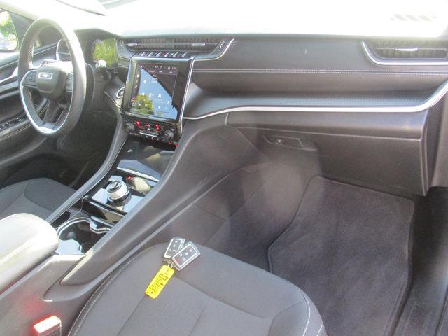 Photo of 2023 Baltic Gray Metallic Clearcoat Jeep Grand Cherokee
