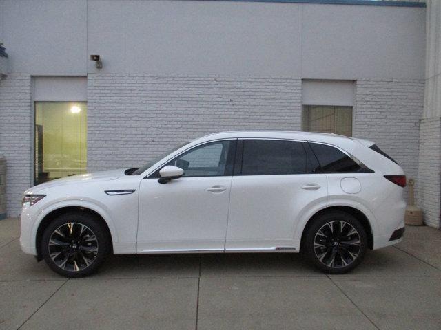 Photo of 2025 Rhodium White Premium Mazda CX-90