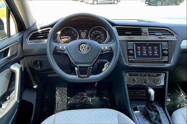 Photo of 2020 Silk Blue Metallic Volkswagen Tiguan