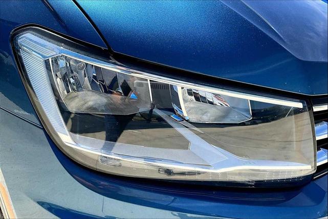 Photo of 2020 Silk Blue Metallic Volkswagen Tiguan