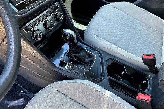 Photo of 2020 Silk Blue Metallic Volkswagen Tiguan