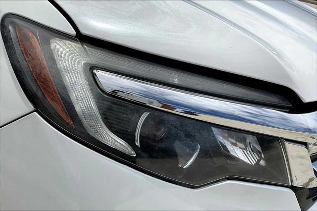 Photo of 2021 Platinum White Pearl Honda Pilot