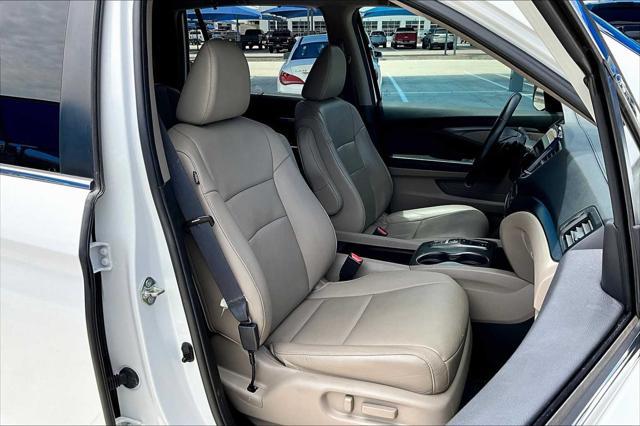 Photo of 2021 Platinum White Pearl Honda Pilot