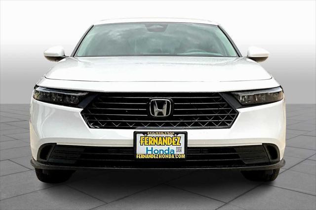 Photo of 2025 Platinum White Pearl Honda Accord