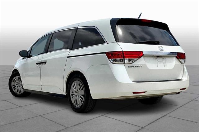 Photo of 2015 White Diamond Pearl Honda Odyssey