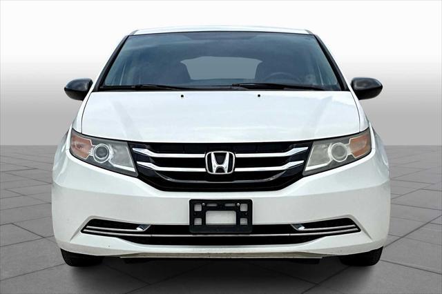 Photo of 2015 White Diamond Pearl Honda Odyssey