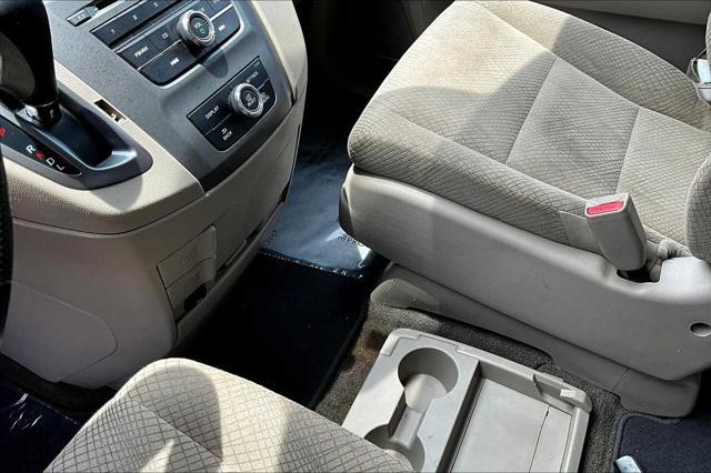 Photo of 2015 White Diamond Pearl Honda Odyssey