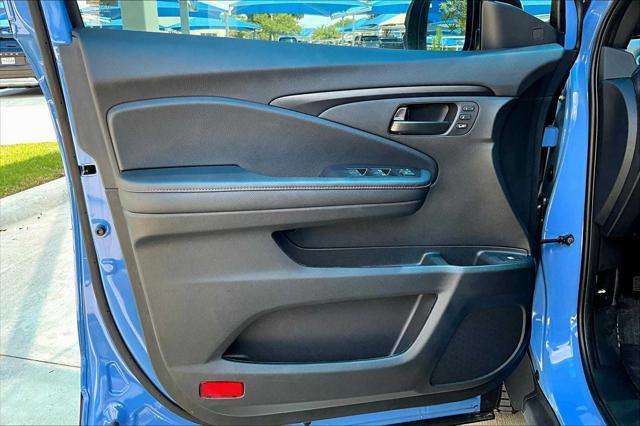 Photo of 2025 Diffused Sky Pearl Honda Ridgeline