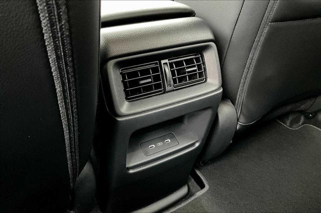 Photo of 2025 Platinum White Pearl Honda CR-V