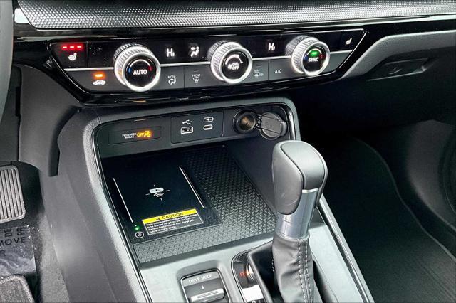 Photo of 2025 Platinum White Pearl Honda CR-V