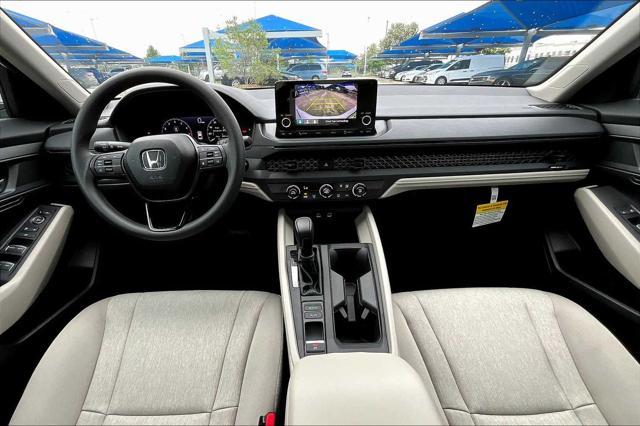 Photo of 2025 Platinum White Pearl Honda Accord